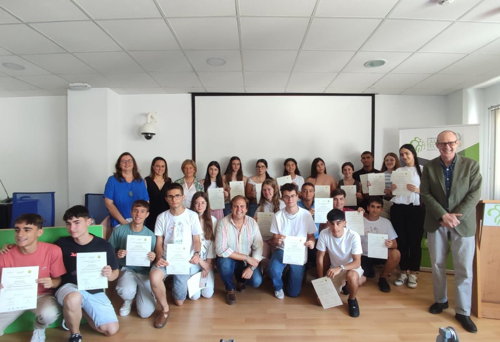 Alumnos participantes en el campus de la FCTA