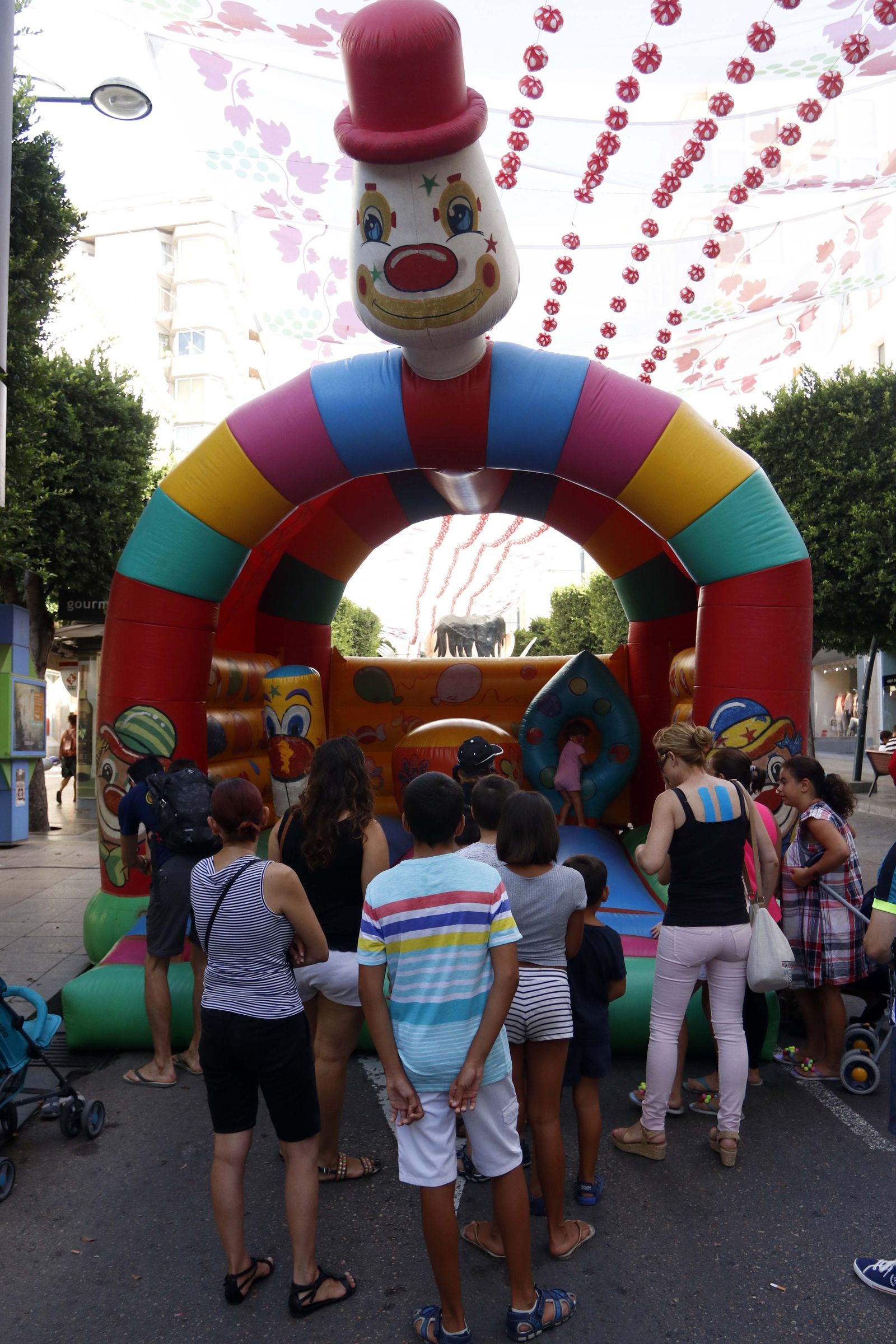 Decenas de niños aprovecharon para disfrutar de una mañana de juegos.