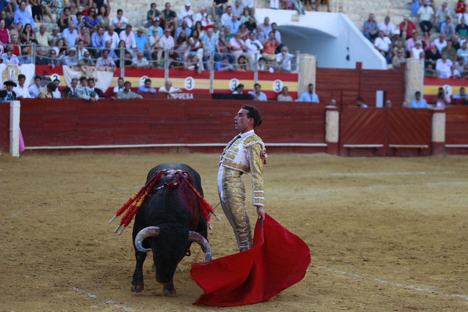 Imágenes de la corrida de toros del jueves en la Feria de Almería 2024