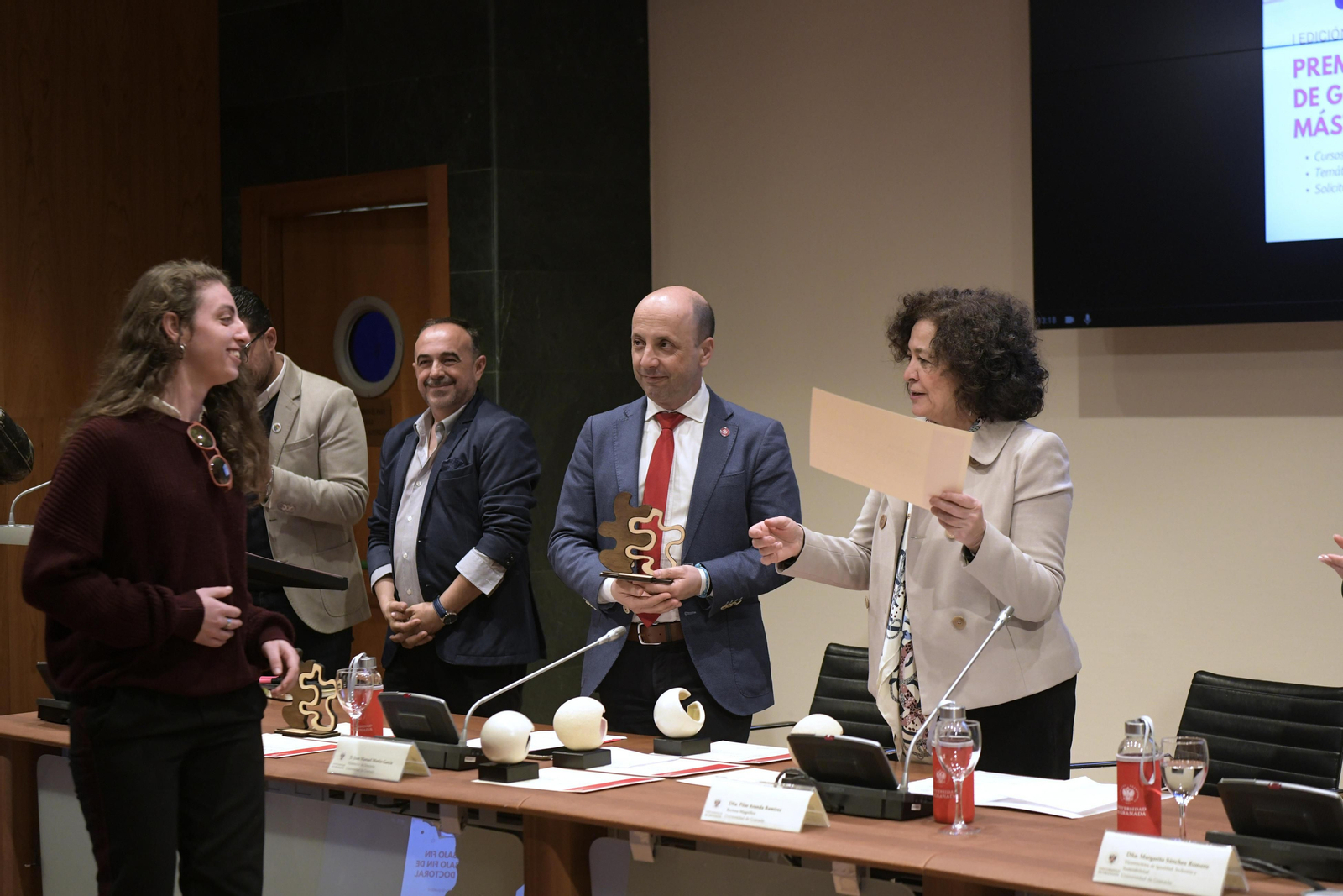 Entrega de la primera edición de los premios a los mejores trabajos fin de grado, fin de máster y tesis doctorales del ámbito de la igualdad y la inclusión en la UGR en imágenes