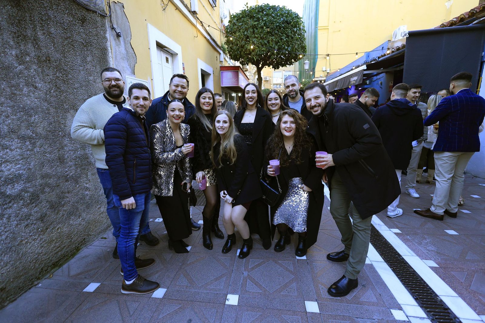 La Línea explota de gente en la tardebuena más animada, en imágenes