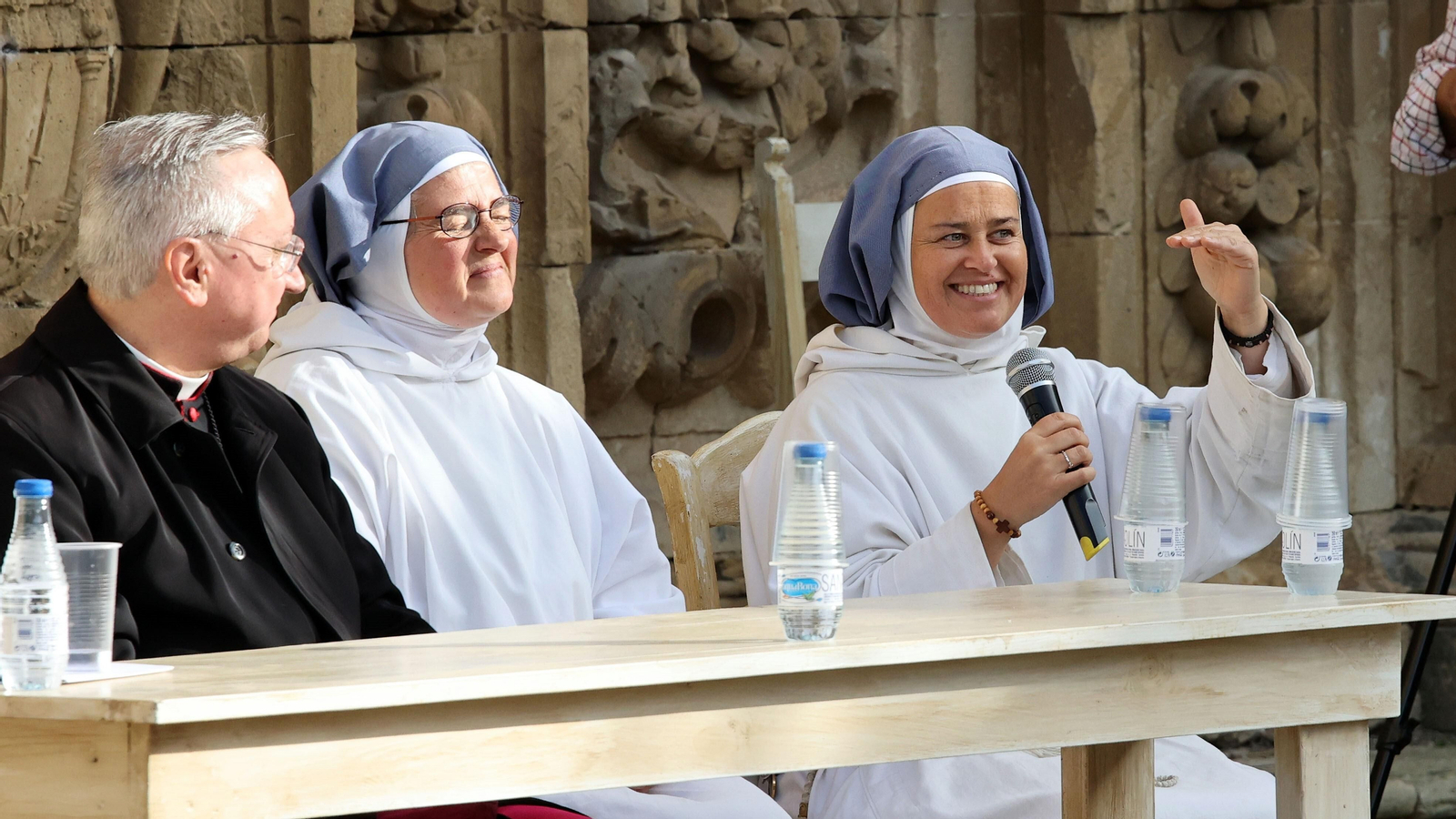 Charla de las hermanas de Belén en la Cartuja antes de su marcha