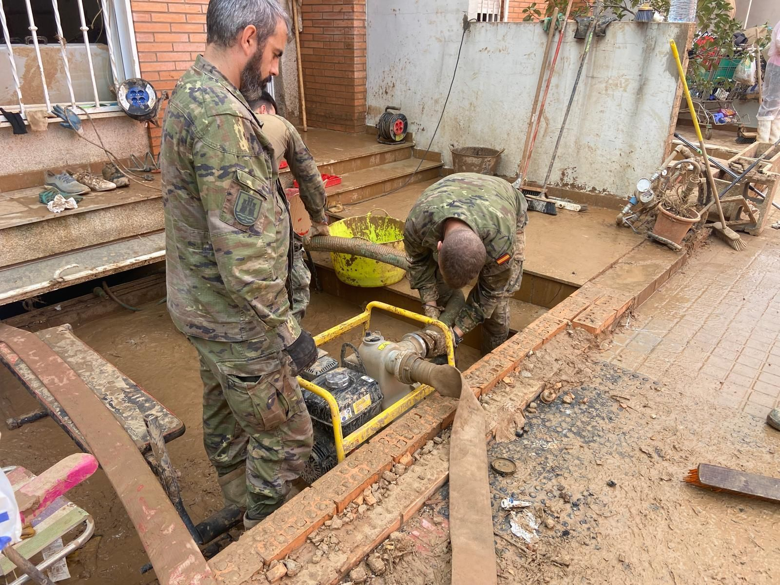 Las imágenes de los soldados de la Brigada Guzmán el Bueno X en Valencia