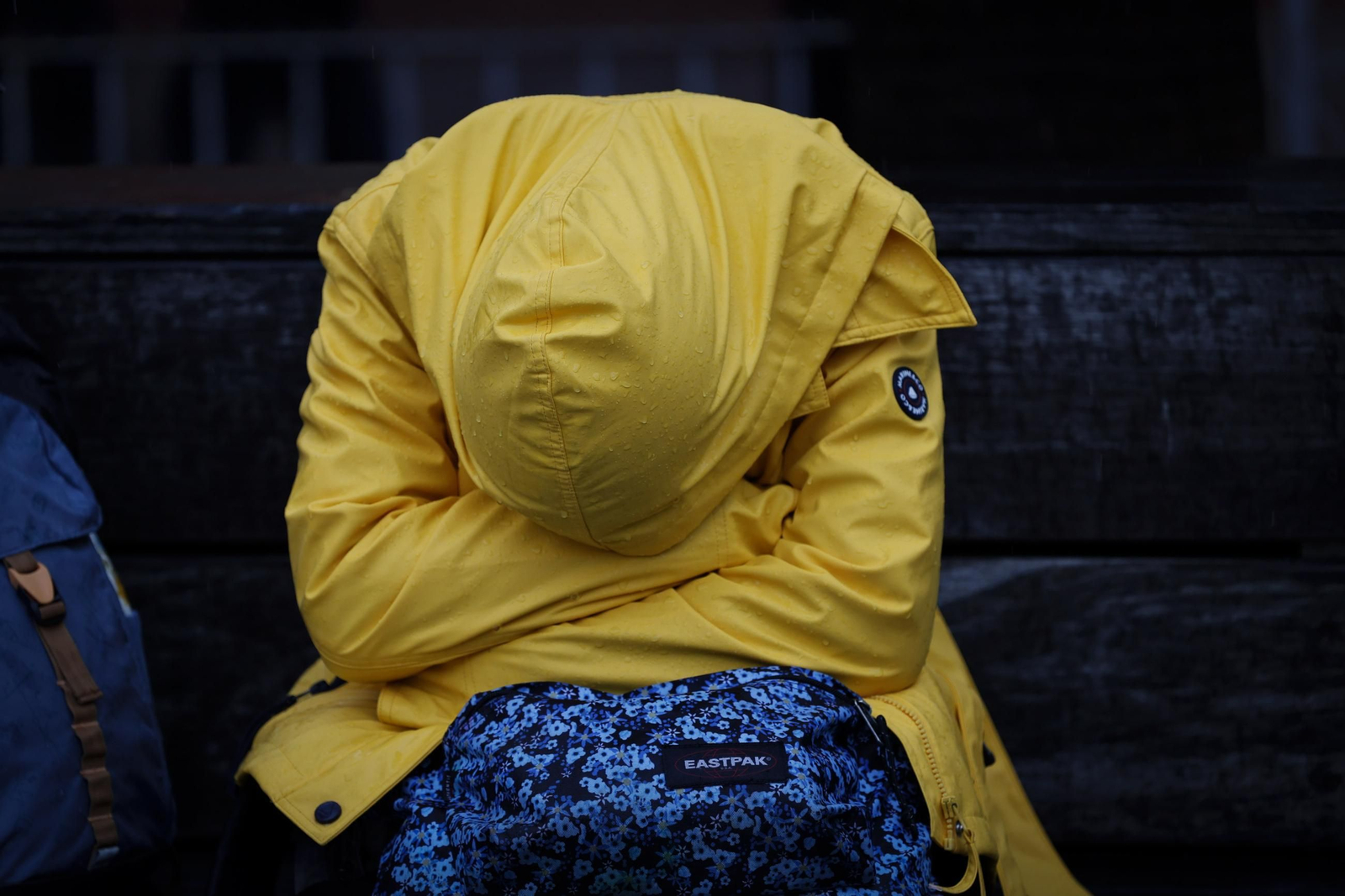 Otro día de frío y lluvia en Sevilla