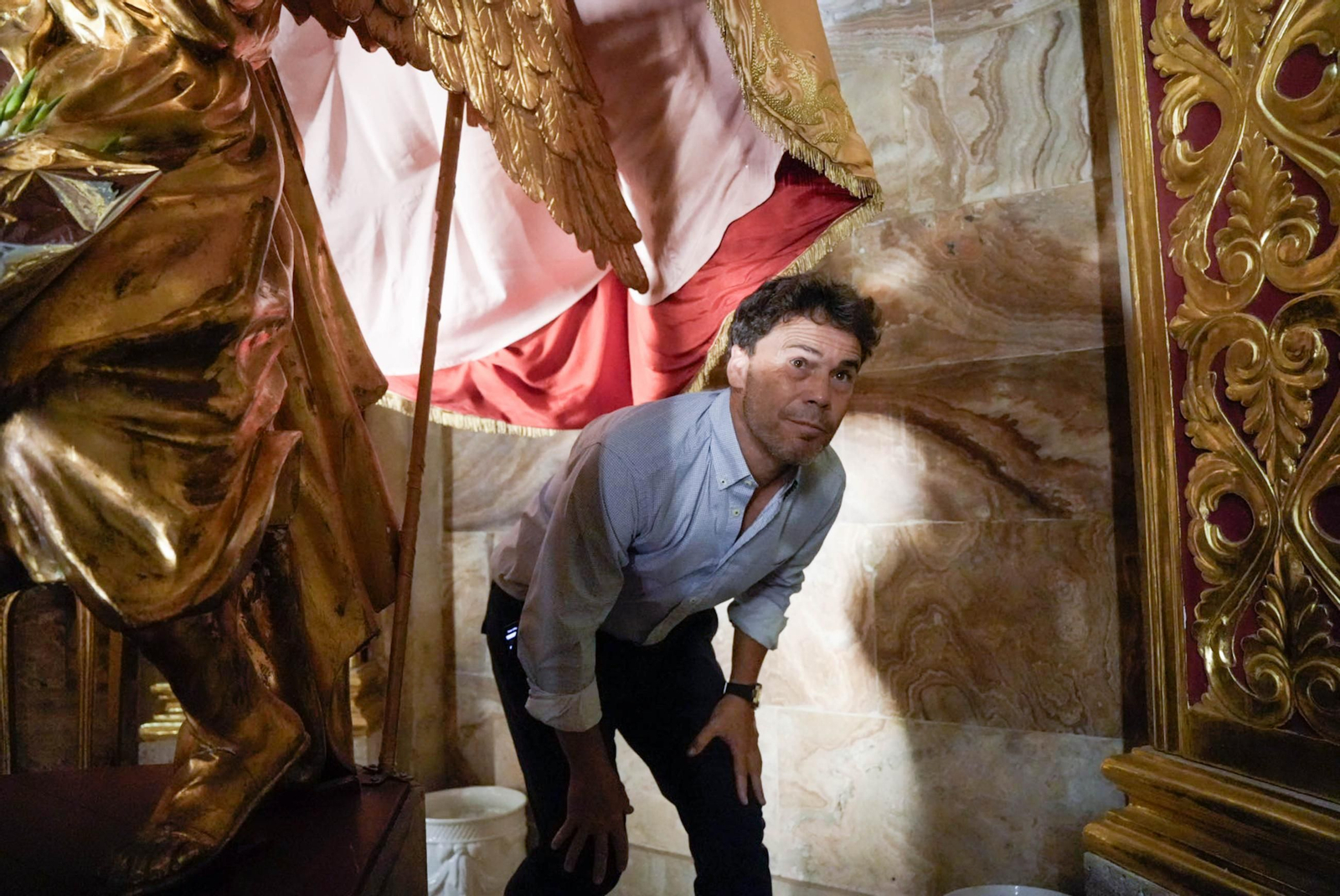 Las imágenes de la ofrenda floral de la UD Almería a la patrona de Almería, la Virgen del Mar