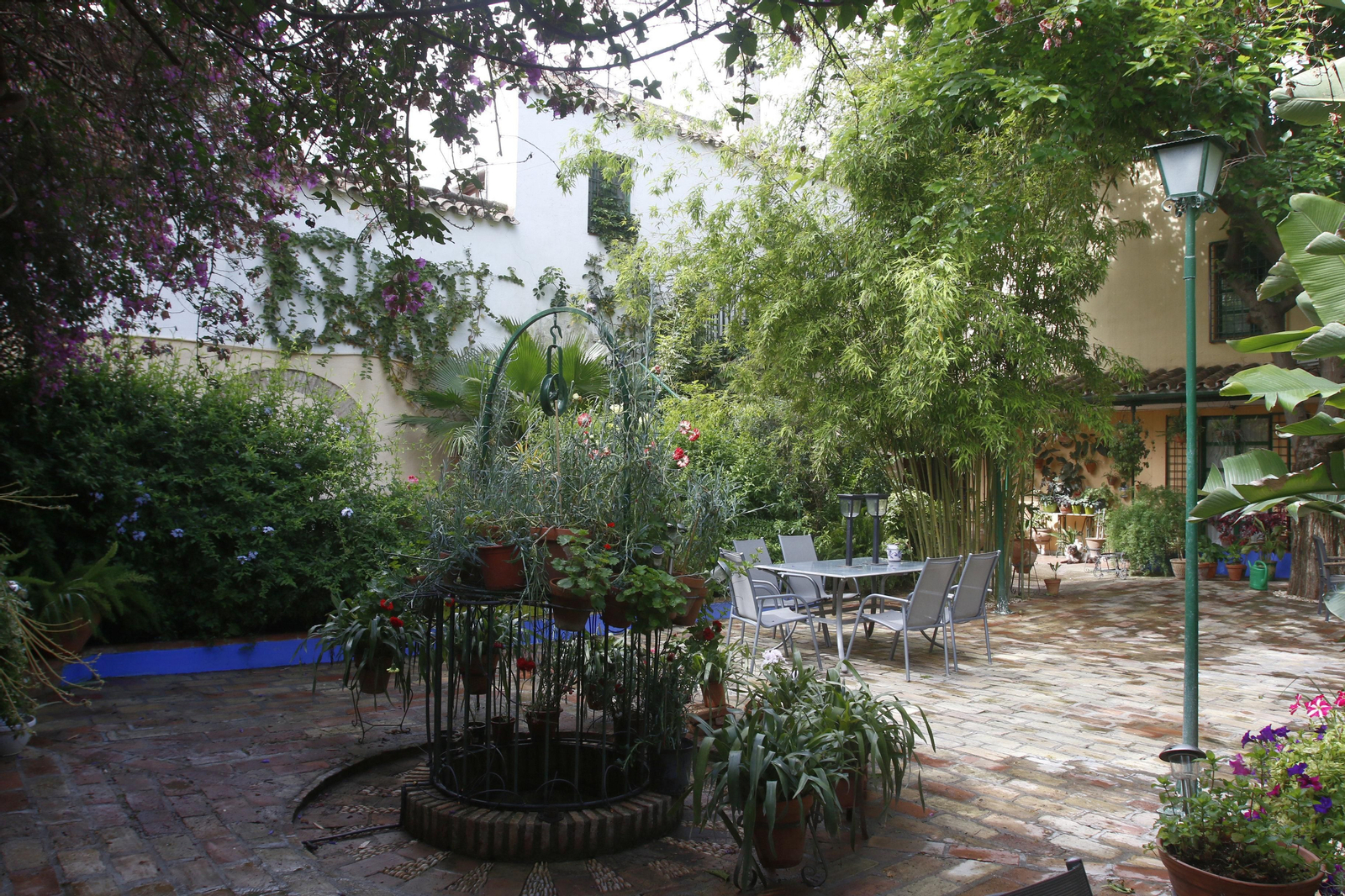 Los Patios de Córdoba en tiempos de crisis: Plaza de las Tazas, 11