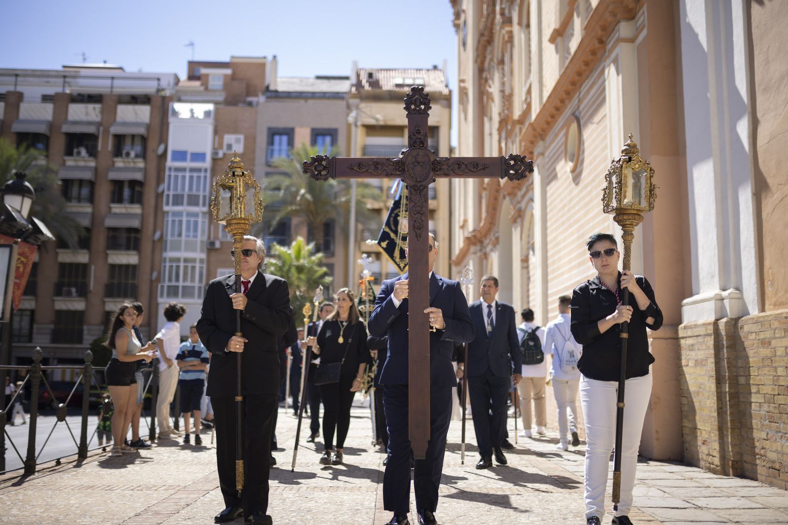 Imágenes de la salida extraordinaria de La Borriquita por las calles de Huelva
