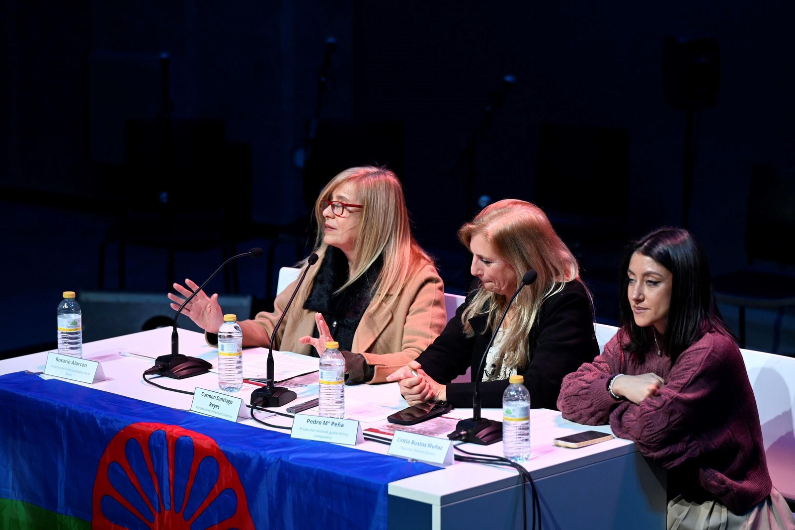 Acto de la Federación de Mujeres Gitanas Kamira en el C3A de Córdoba