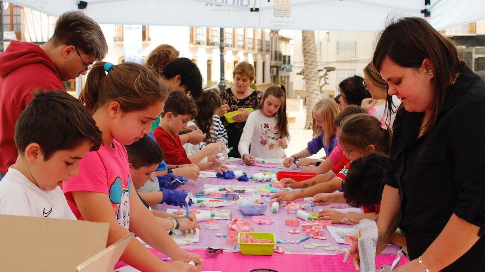 Talleres de arcilla con los más pequeños.