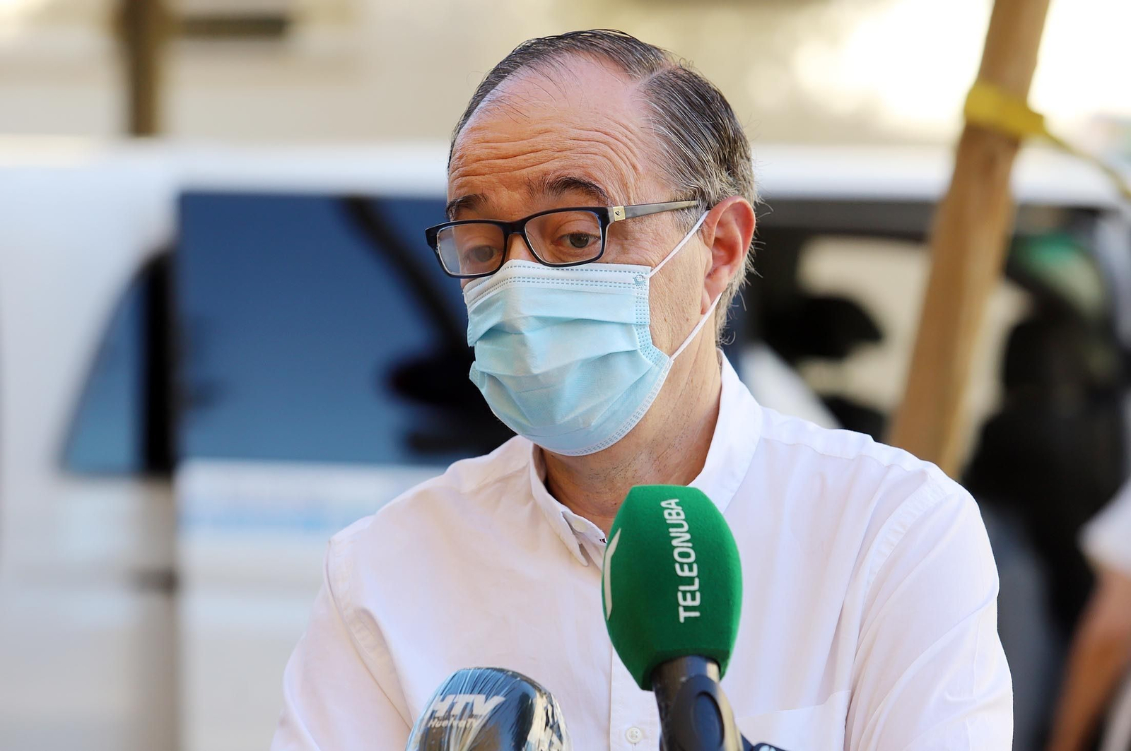 Imágenes del punto Auto-Covid en el centro de salud de Adoratrices