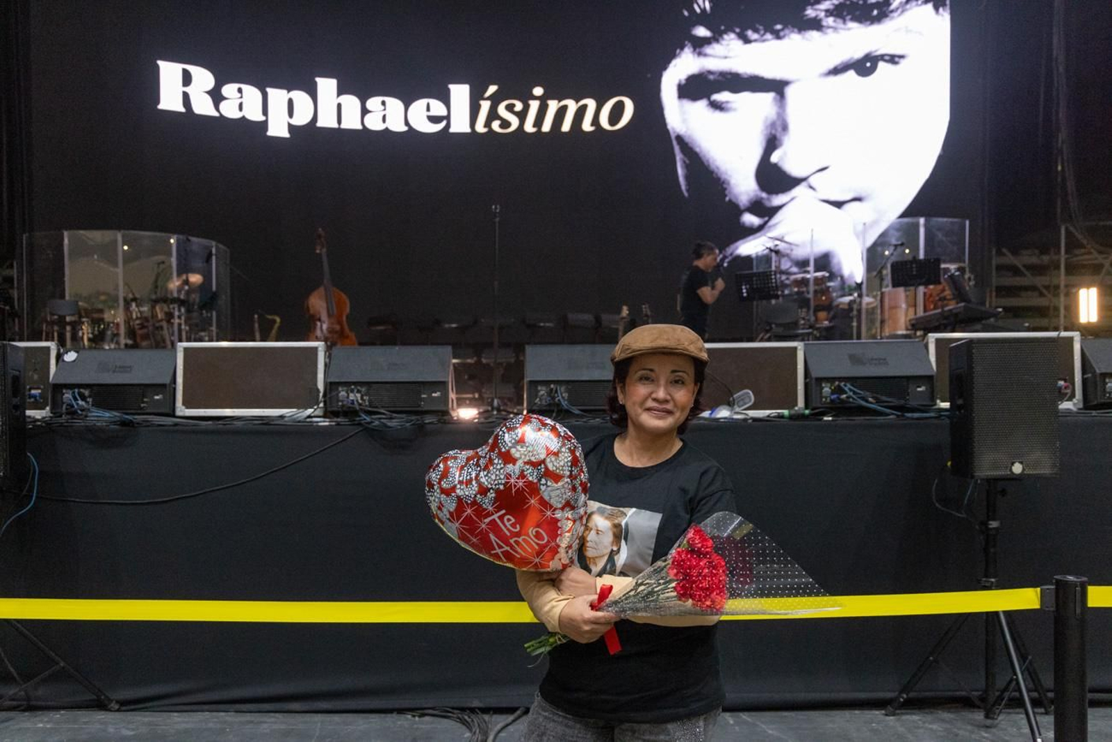 Así se disfruta en Jaén del concierto de Raphael, "Raphaelísimo"