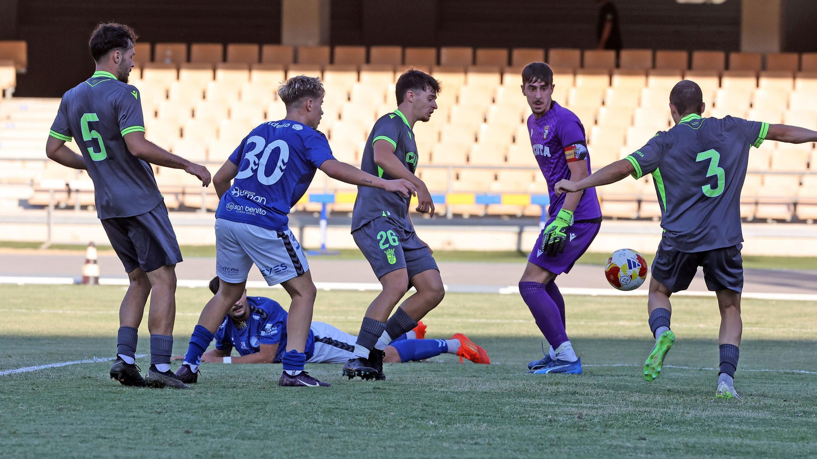 Imágenes del amistoso entre el Xerez DFC y el Ceuta B en Chapín