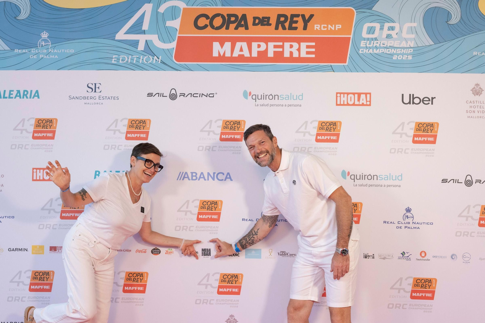 Búscate en el Cóctel de Blanco de la Copa del Rey Mapfre de vela