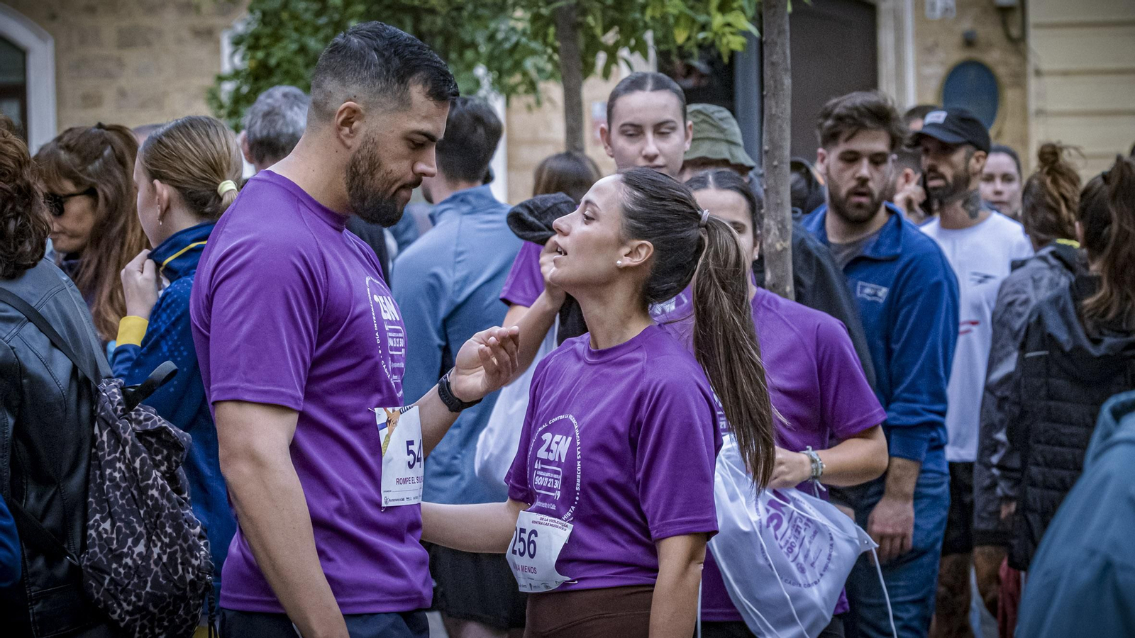 Búscate entre las imágenes de la III Carrera de Cádiz por la Eliminación de la Violencia contra las Mujeres