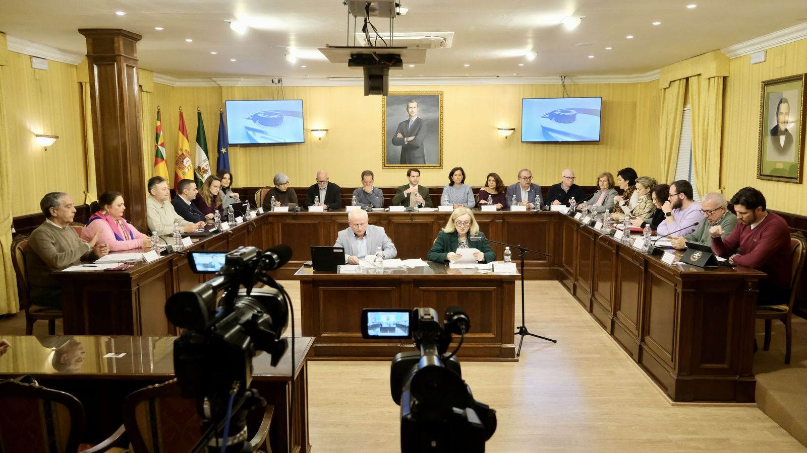 Pleno extraordinario de presupuestos del Ayuntamiento de Cabra.