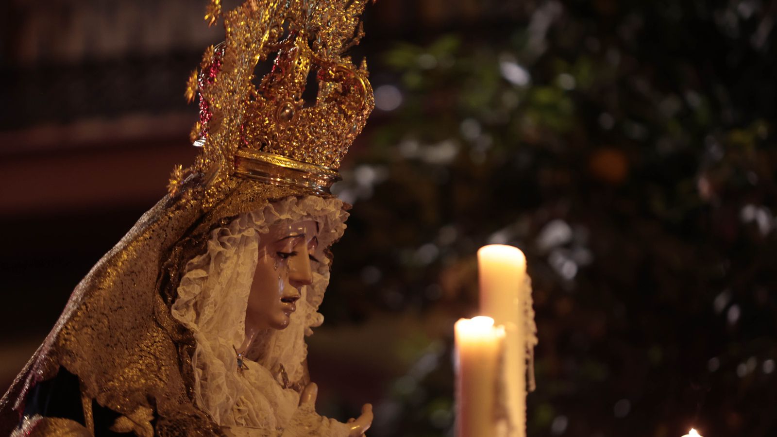 Las imágenes del Vía Crucis de la Hermandad de la Estrella