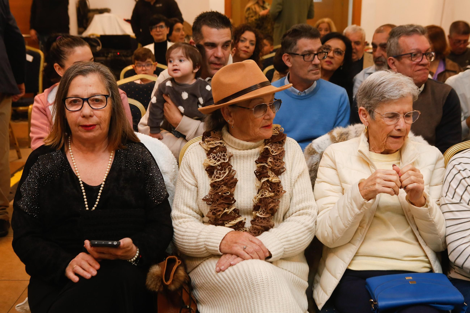 Fotos de la entrega de los reconocimientos por el Día de Andalucía en Los Barrios