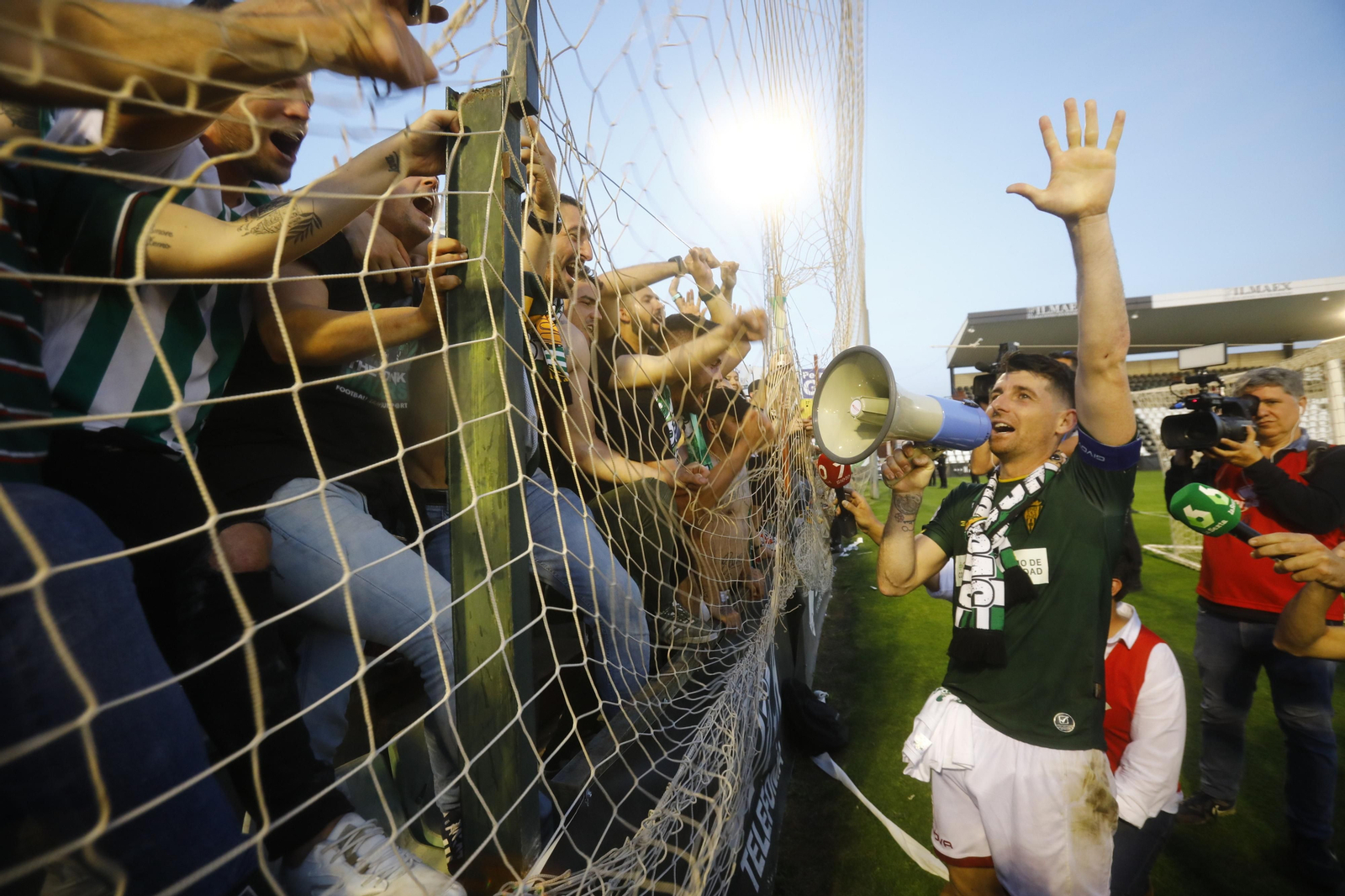 Las imágenes de la fiesta del ascenso del Córdoba CF en Mérida