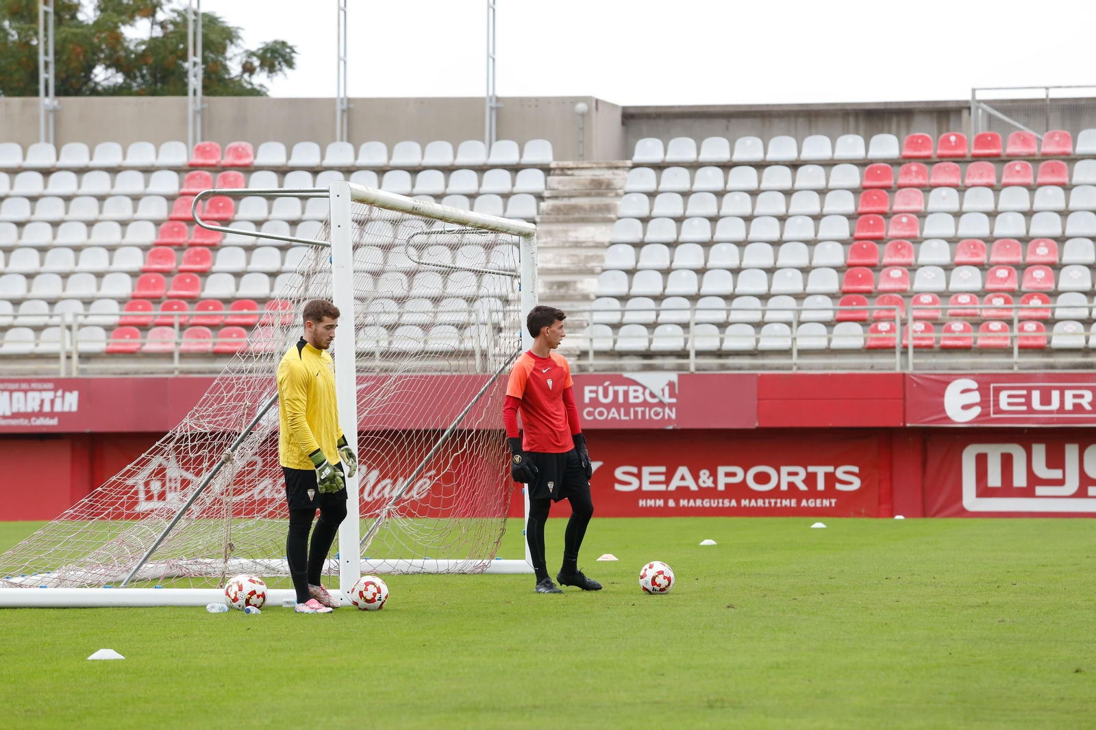 El entrenamiento del Algeciras CF antes de la visita al Recreativo de Huelva