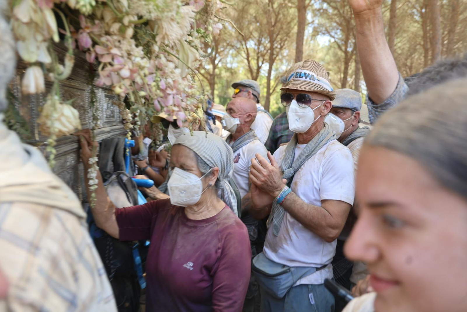 Rocío 2025: Las mejores imágenes de los peregrinos de la Hdad del Rocío de Huelva
