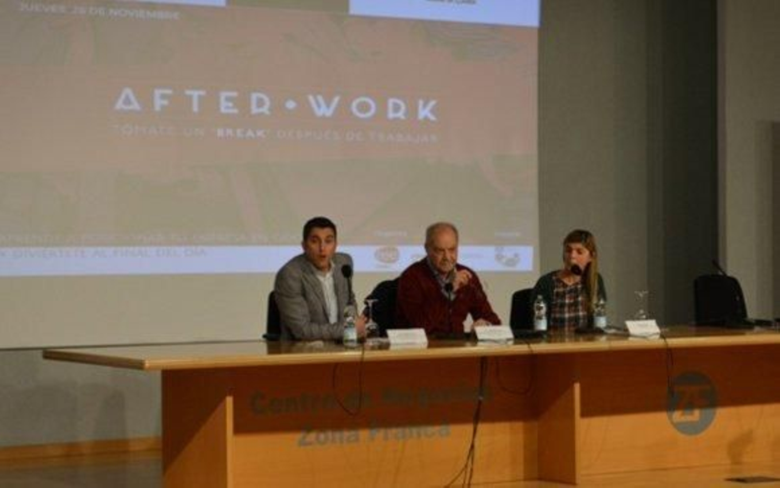 Zona Franca y AJE abren la charla formativa ofrecida por la empresa 'Los 3 Guisantes'