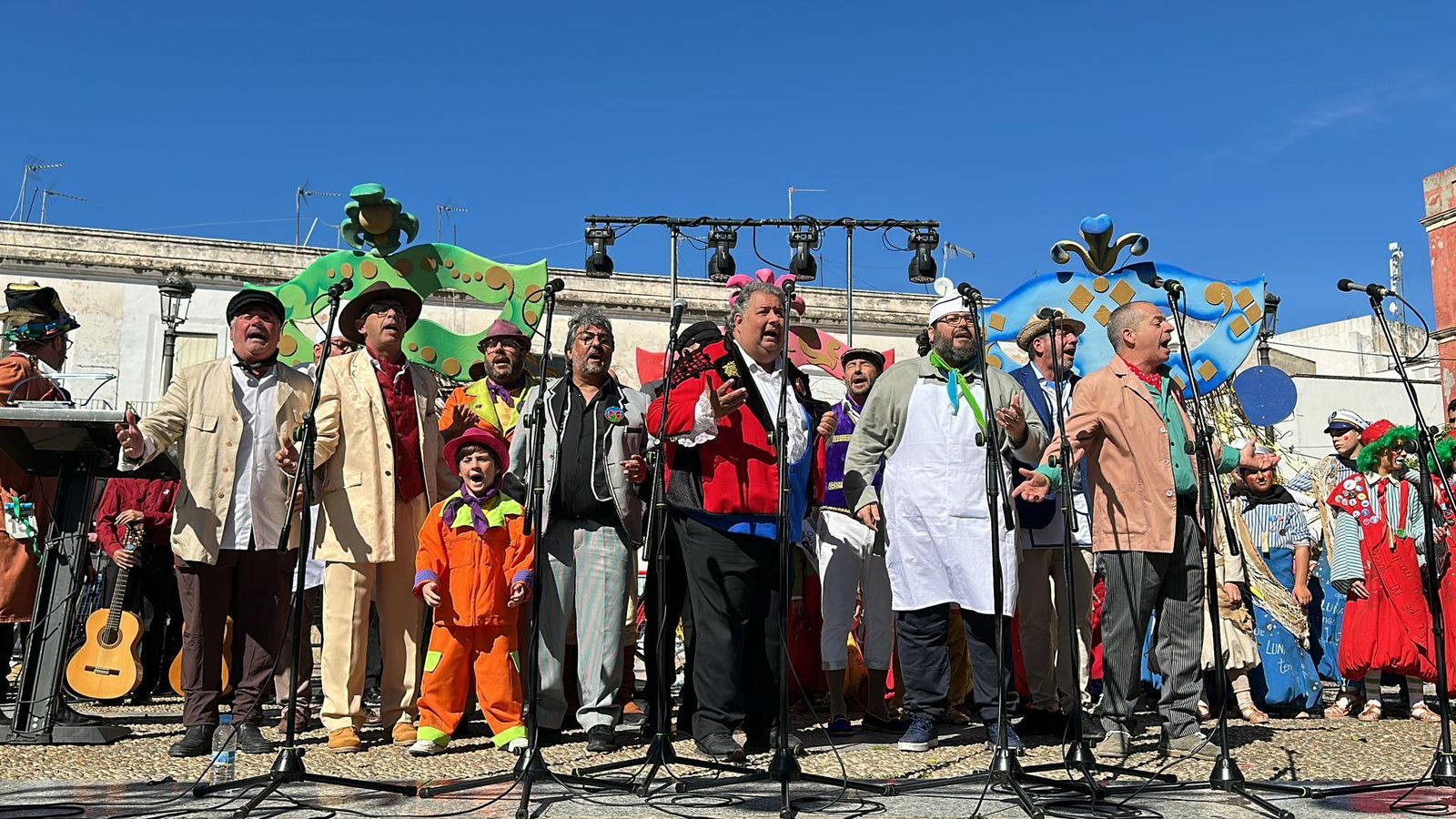 La comparsa 'Antología de los Gitanos', que cumple 25 años desde su primer premio en el Falla.