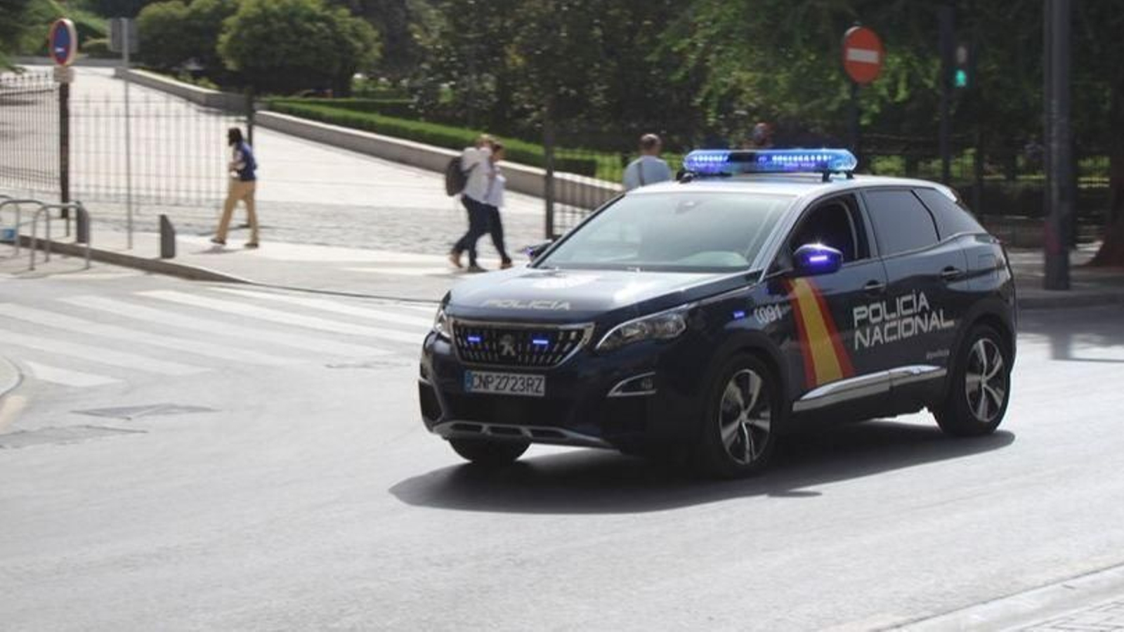 Patrulla de la Policía Nacional en Granada