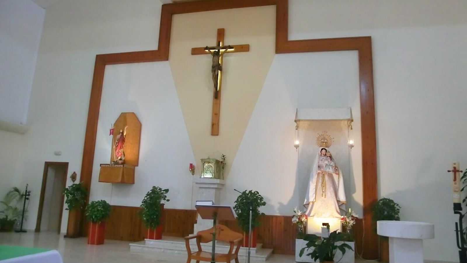 Interior de la Iglesia de Santa María del Saladillo.