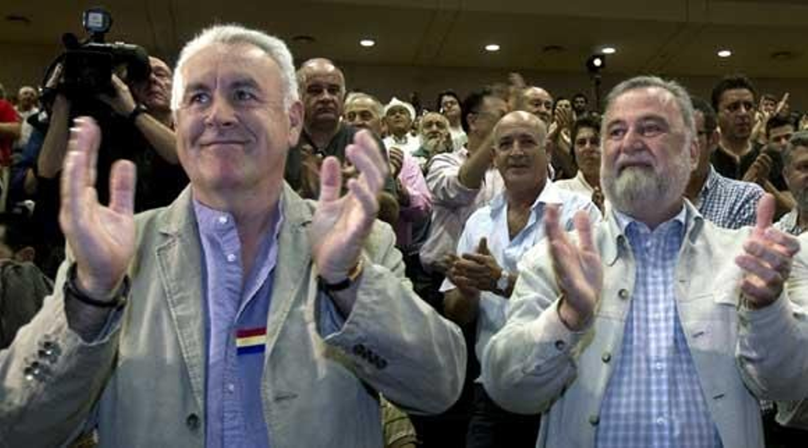 IU insiste en que Torrijos no ha infringido el código ético