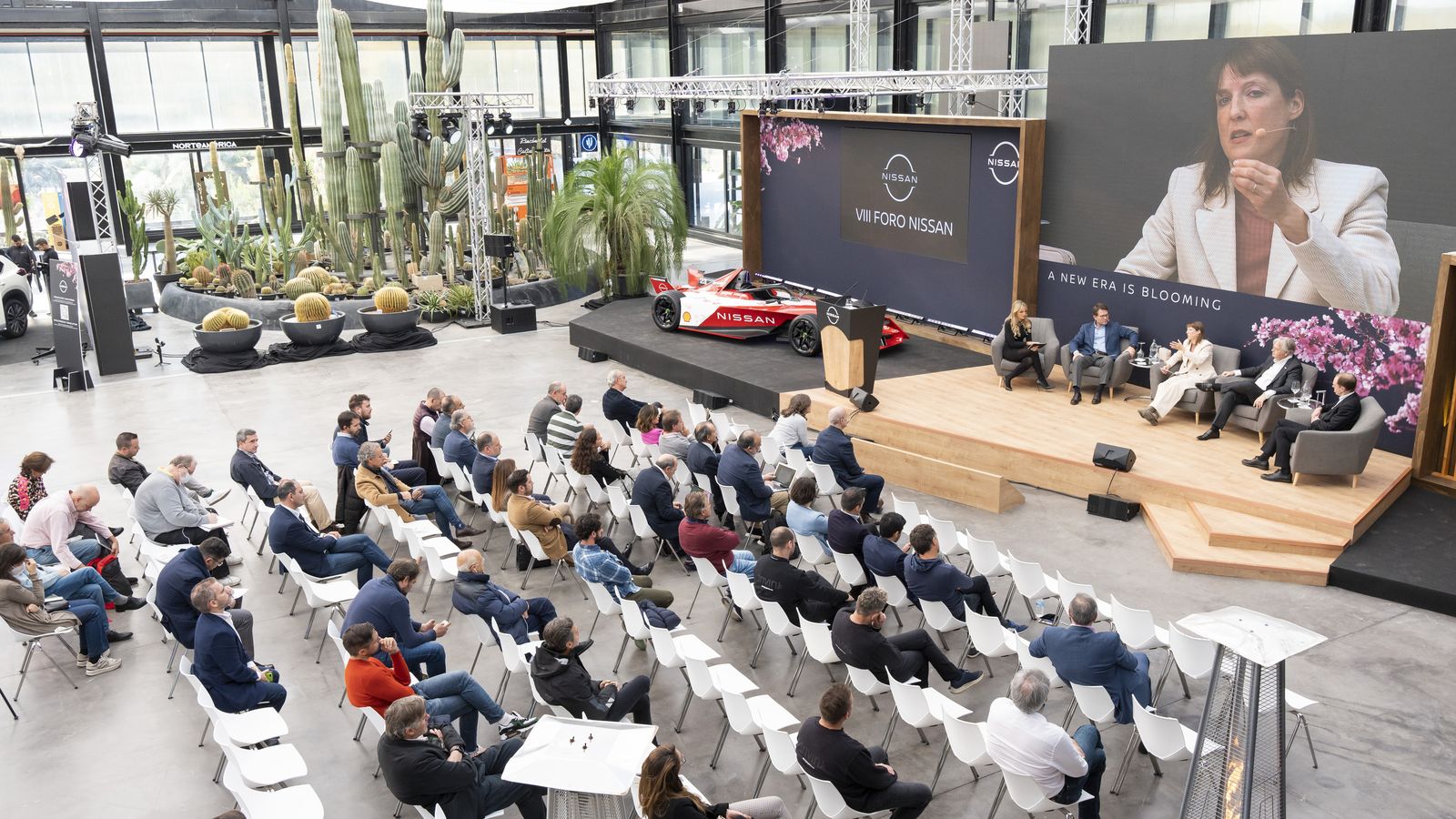 El VIII Foro Nissan contó con la presencia de casi 150 invitados y más de 50 medios de comunicacón.