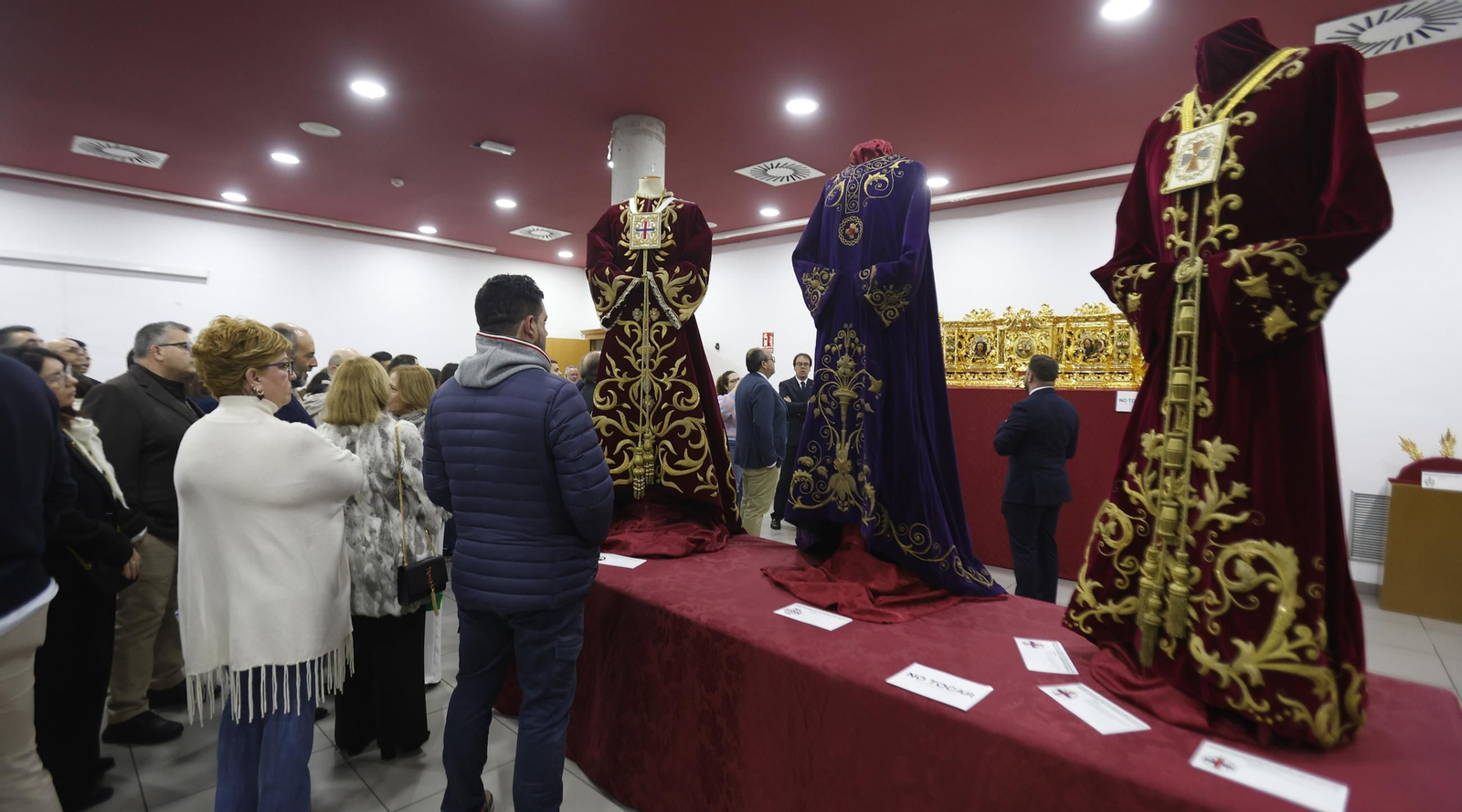 Fotos de la exposición comarcal cofrade en La Línea