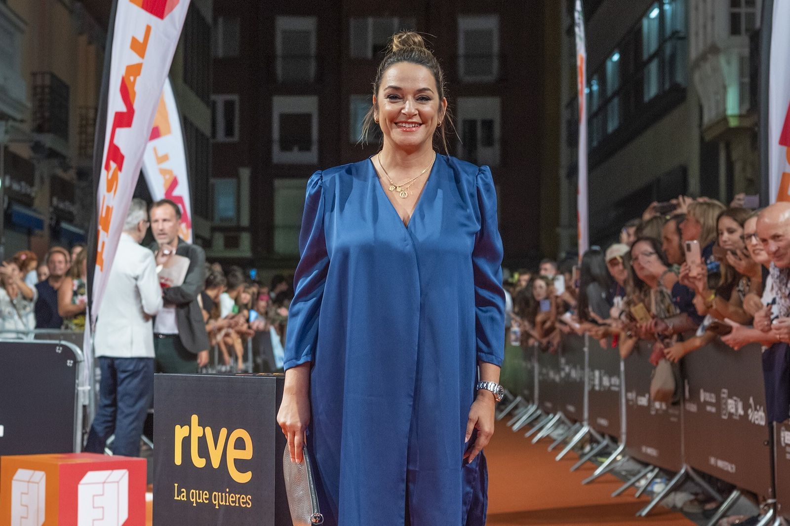 Toñi Moreno en la alfombra naranja del FesTVal