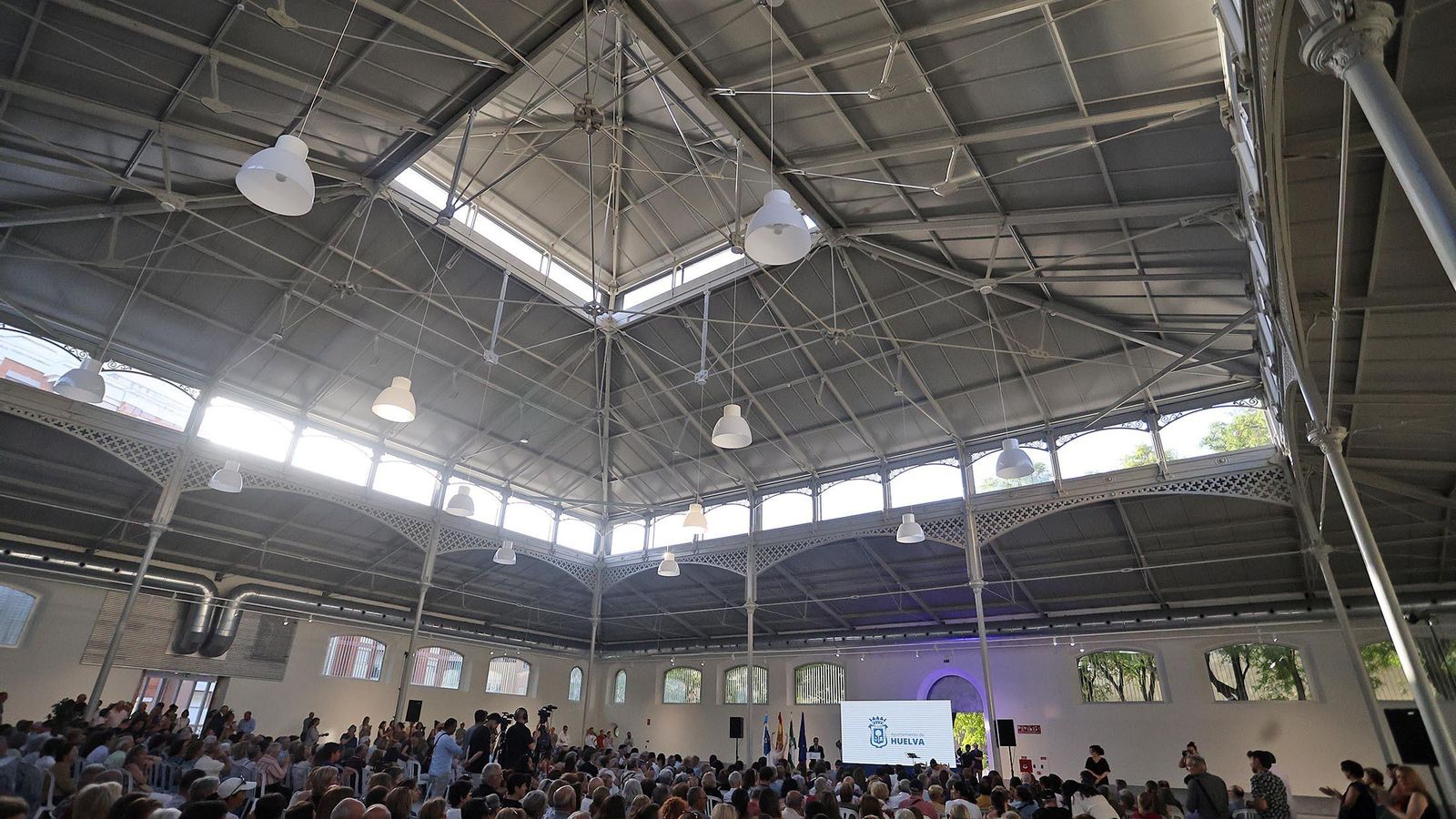 Interior del Espacio Santa Fe el día de su inauguración.