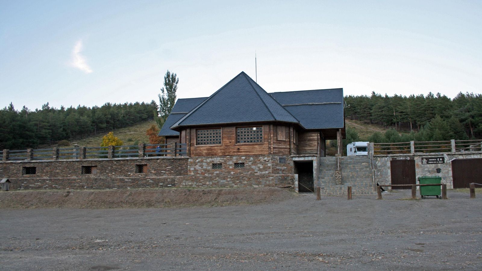 Imagen de archivo uno de los equipamientos de la estación de esquí de fondo
