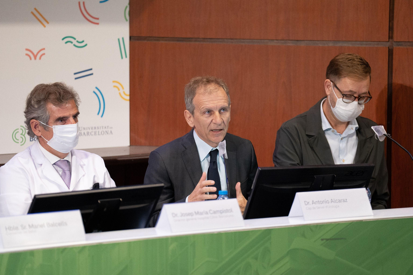 Antonio Alcaraz, en el centro, en una rueda de prensa anterior.