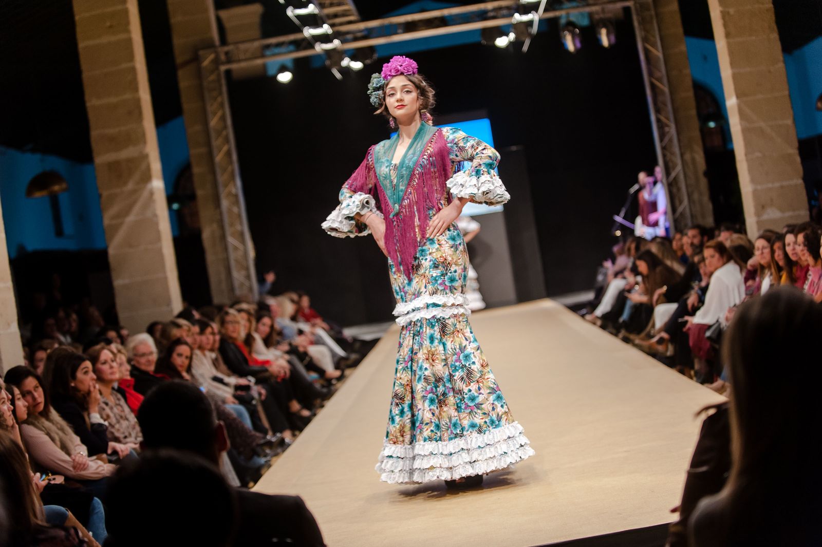 El desfile benéfico para la Hermandad del Rocío, en imágenes