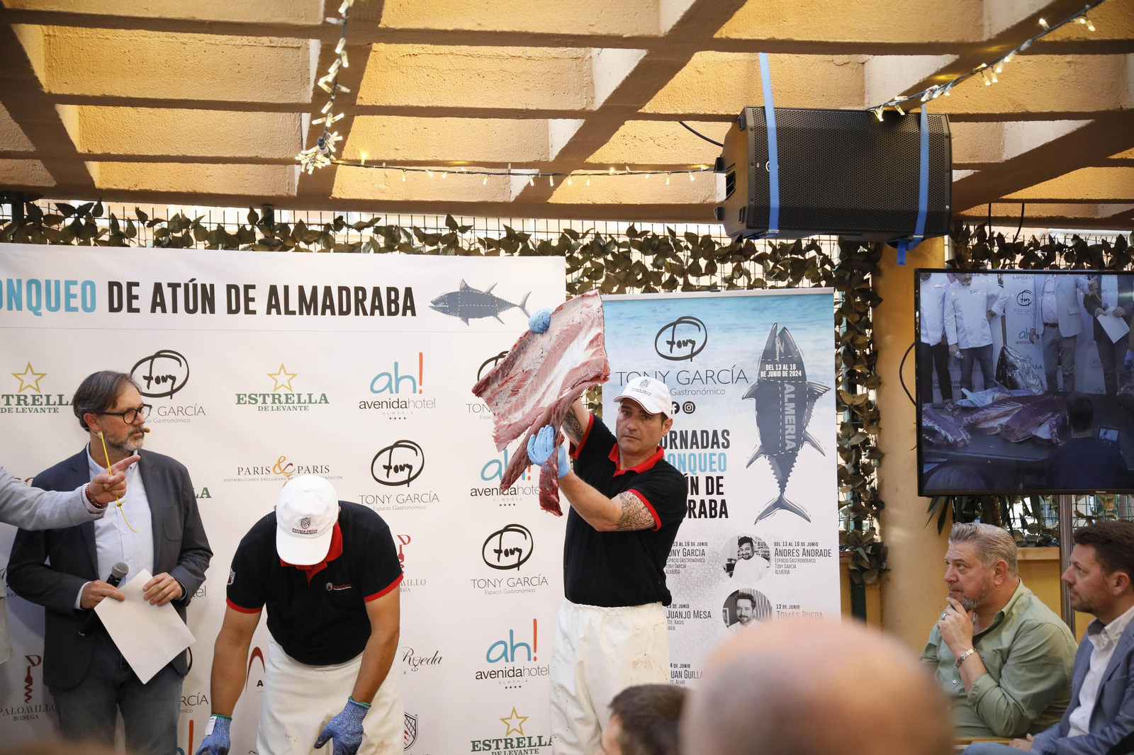 El ronqueo del atún en el Espacio Gatronómico Tony García, en imágenes