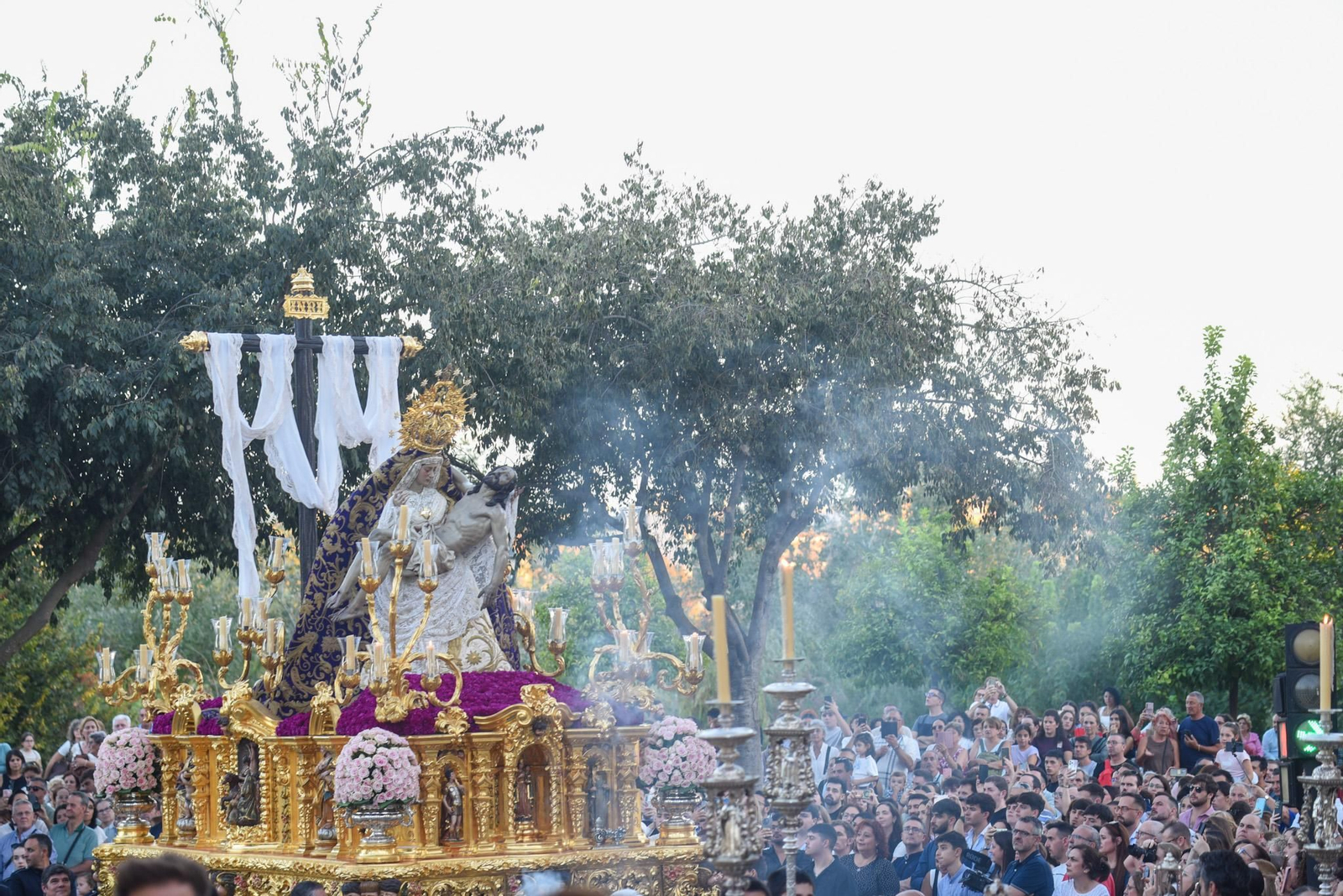 La Virgen de las Angustias en su paso procesional en el Vía Crucis Magno del pasado mes de octubre.