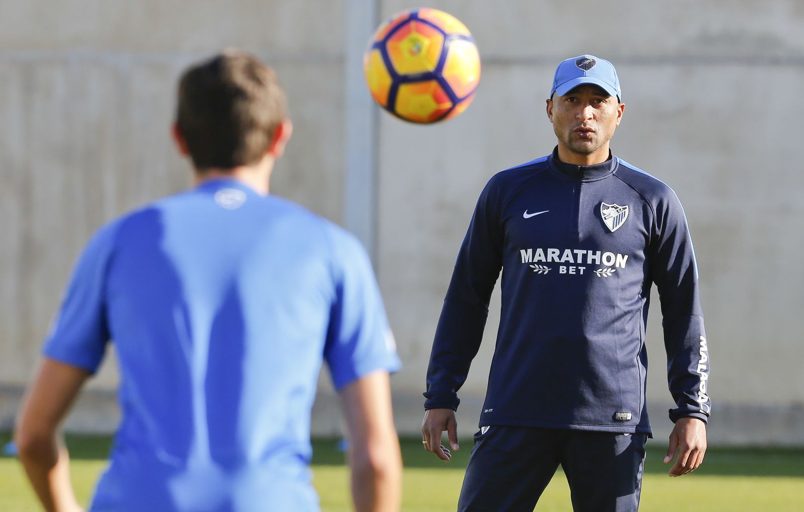 El Gato Romero dirige su primer entrenamiento con el Málaga.