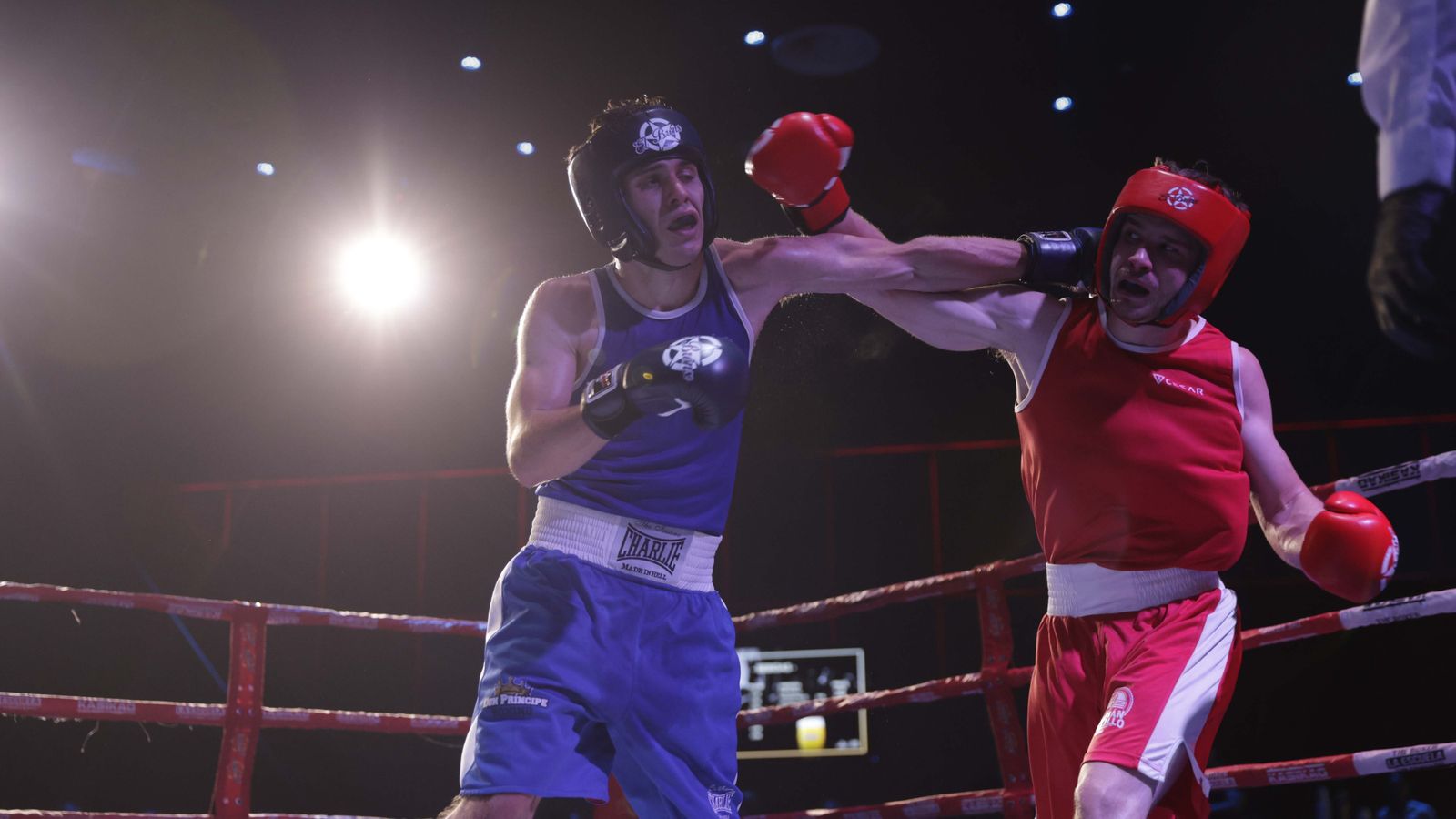 Las fotos de la VII Fight Night del Club Don Principe en San Roque