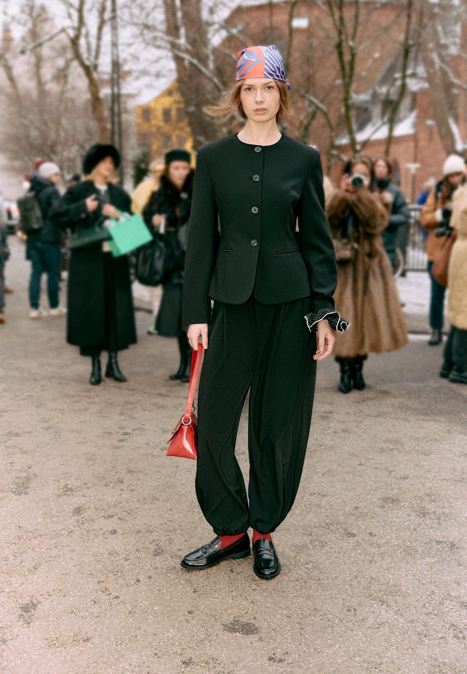 Pantalones bombachos de Stradivarius.