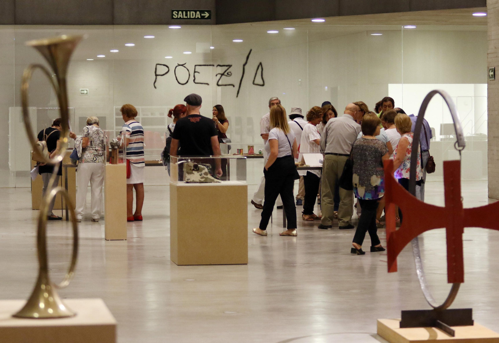 Exposición 'Constelaciones, poesía visual y experimental en España'.