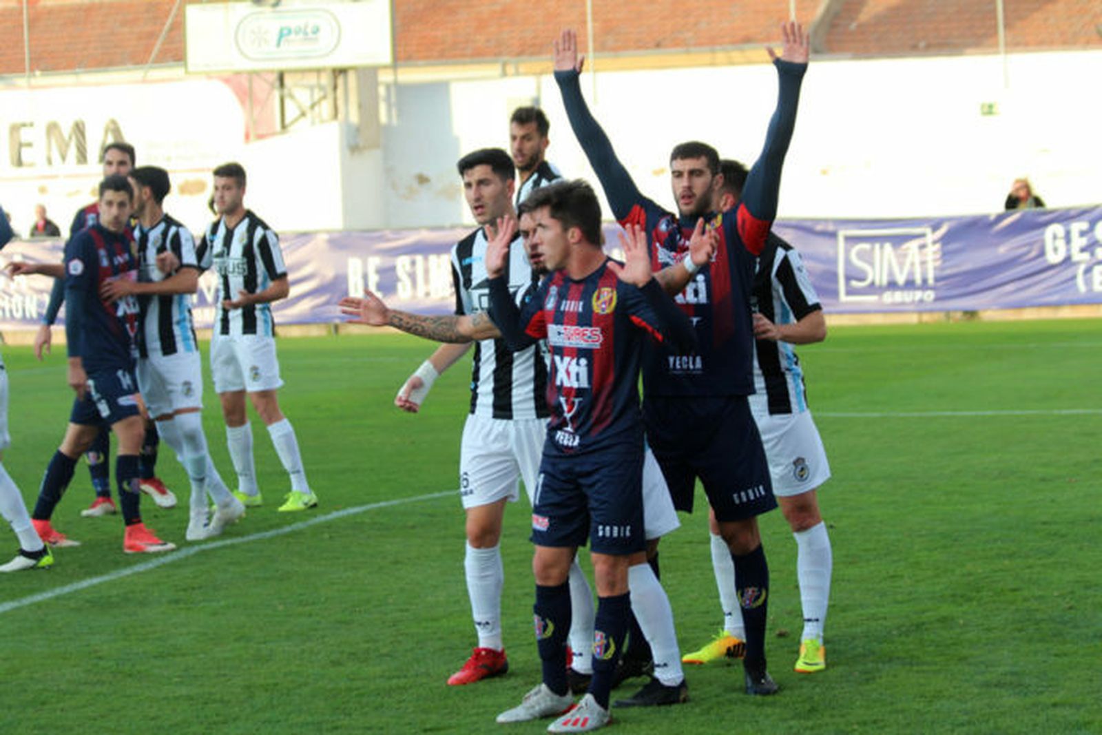 Fotos del Yeclano - Balona