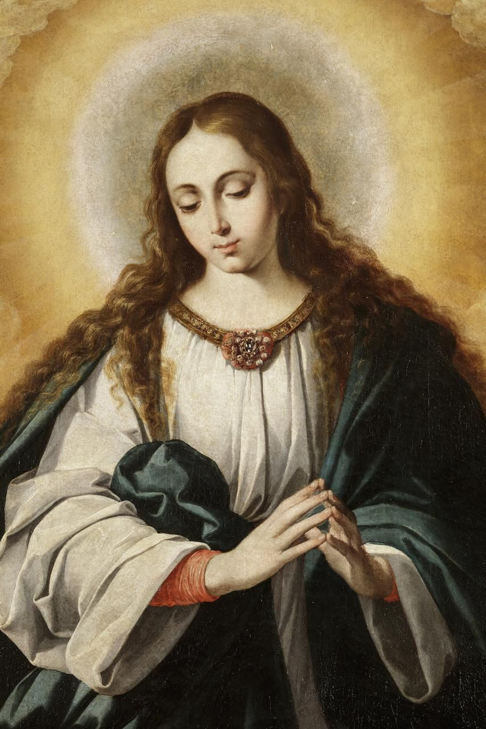 Un plano cercano de la pintura.