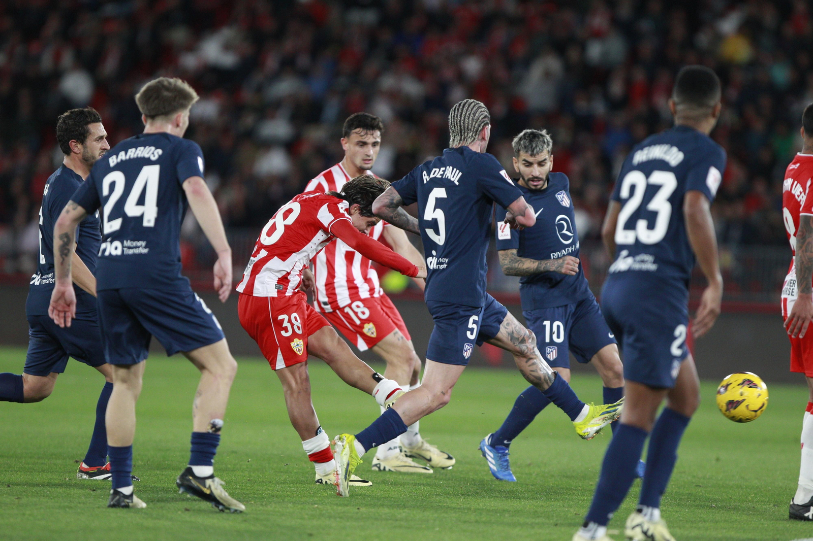 Las mejores imágenes del partido U.D. Almería-Atlético de Madrid