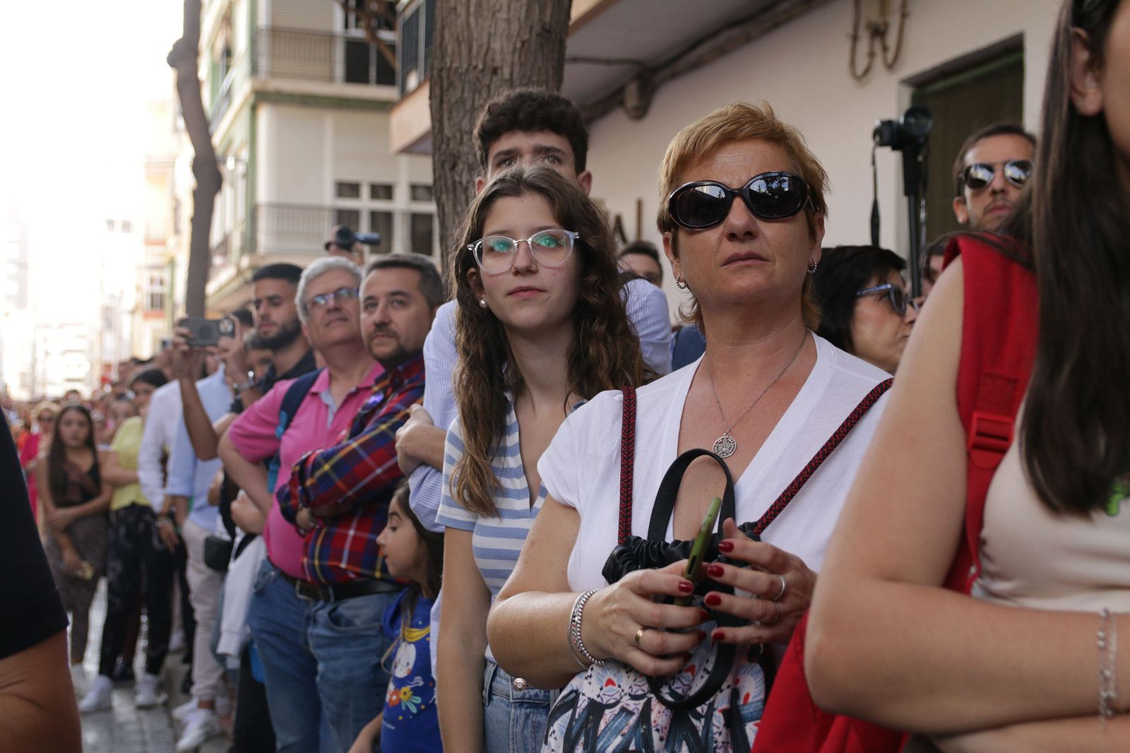 Imágenes de La Magna por las calles de Almería