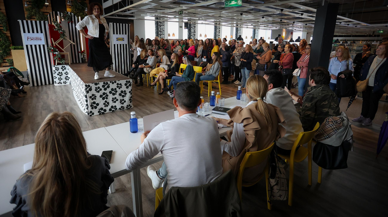 Casting de Mujeres con Solera para la Pasarela Flamenca