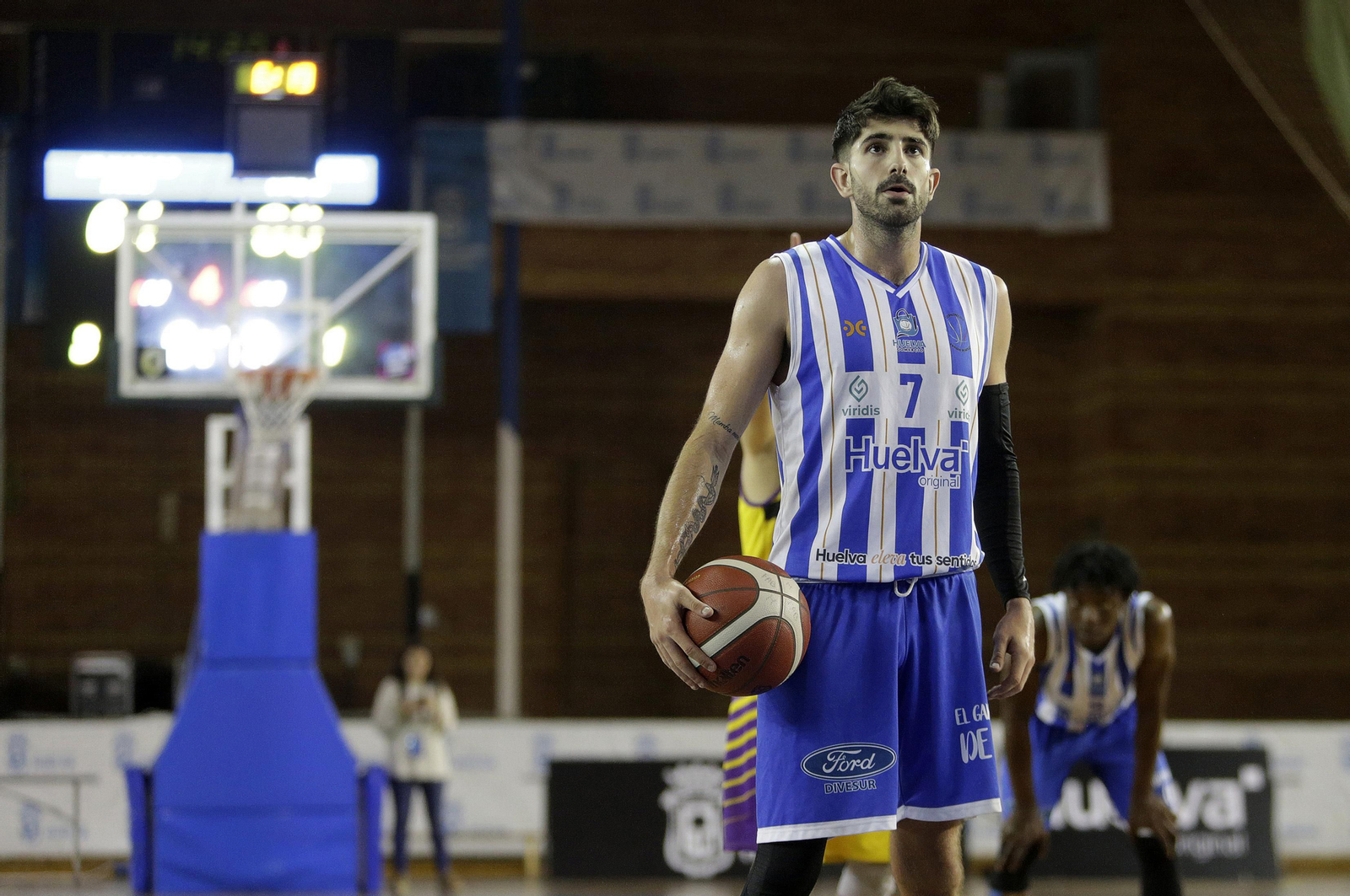 Imágenes del UE Mataró-Huelva Comercio en el Andrés Estrada