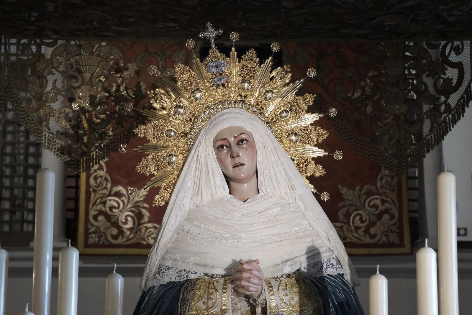 La imágenes de la Virgen de las Aguas del Museo en su palio
