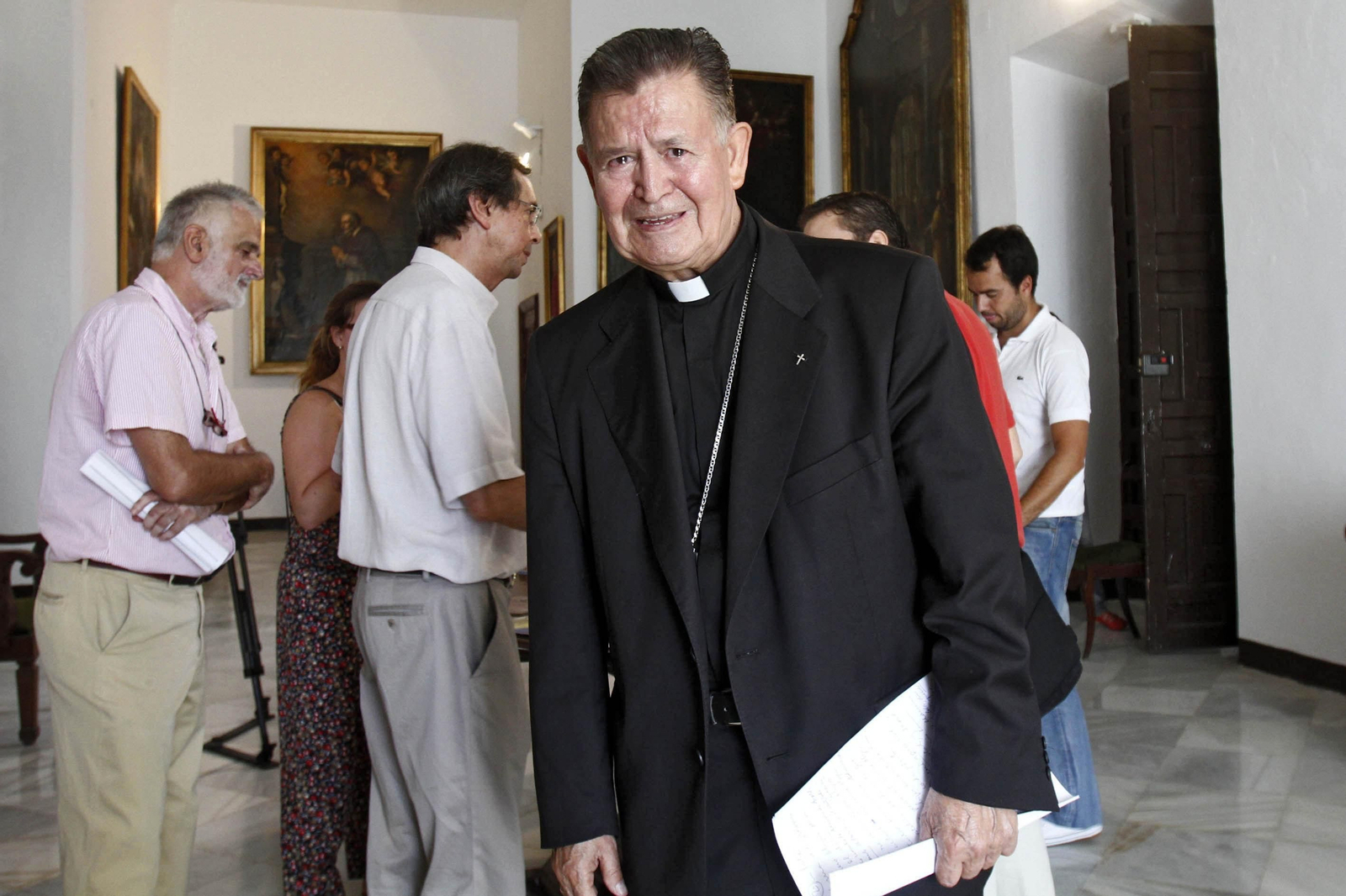 Las imágenes de Antonio Ceballos, obispo de Cádiz durante casi dos décadas